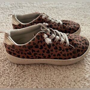 Carter’s Little Girl’s Brown Black Heart Lace Up Perrie Sneakers Size 13K